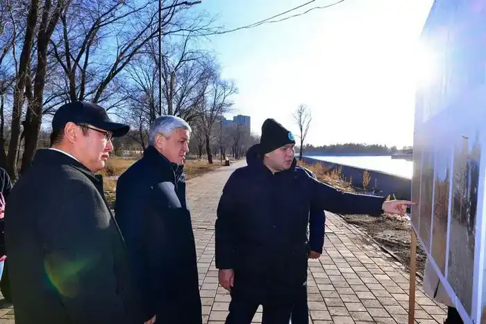 В Центральном парке Караганды посчитали деревья (8)