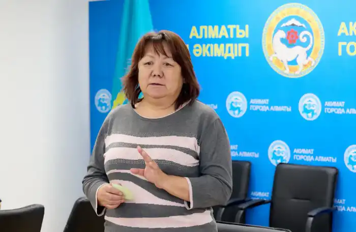 Азат Султанов провел встречу с населением Алматы (4)