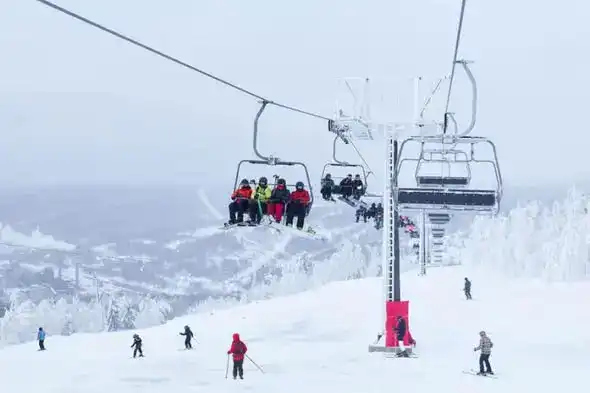 ИНОСТРАННЫЕ ИНВЕСТОРЫ ВЫРАЗИЛИ ИНТЕРЕС К ТУРИСТИЧЕСКИМ ПРОЕКТАМ В ТОЛЕБИ (2)