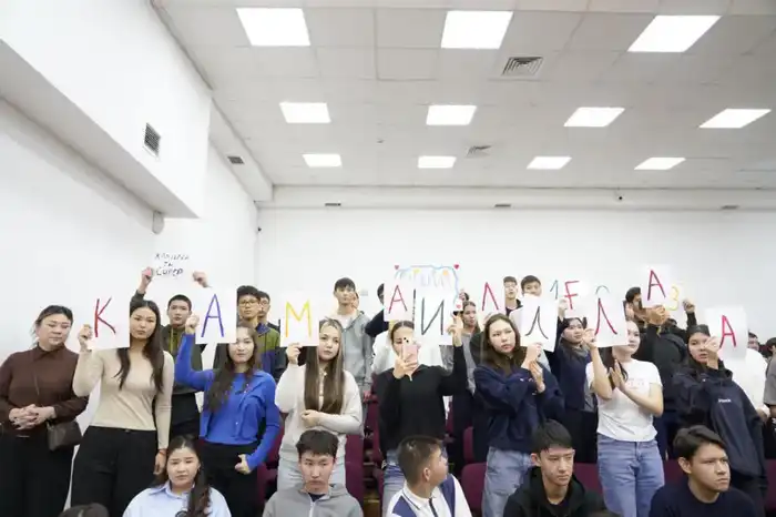 Итоги конкурса военно-патриотической песни среди жассарбазовцев подвели в Астане (7)