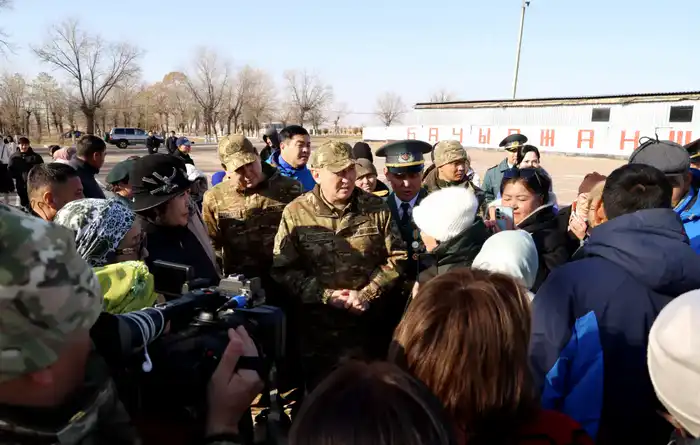 Министр обороны совершил рабочую поездку в Жамбылскую область (2)