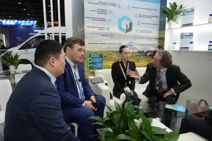 «Kaztraffic-2025» собрал в Астане лидеров дорожной отрасли и инновационные технологии (6)