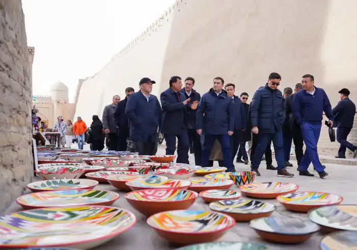 ДЕЛЕГАЦИЯ ТУРКЕСТАНСКОЙ ОБЛАСТИ ПОСЕТИЛА ИСТОРИЧЕСКИЕ ОБЪЕКТЫ ГОРОДА ХИУА И ОЗНАКОМИЛАСЬ С ЕГО ТУРИСТИЧЕСКИМ ПОТЕНЦИАЛОМ (2)