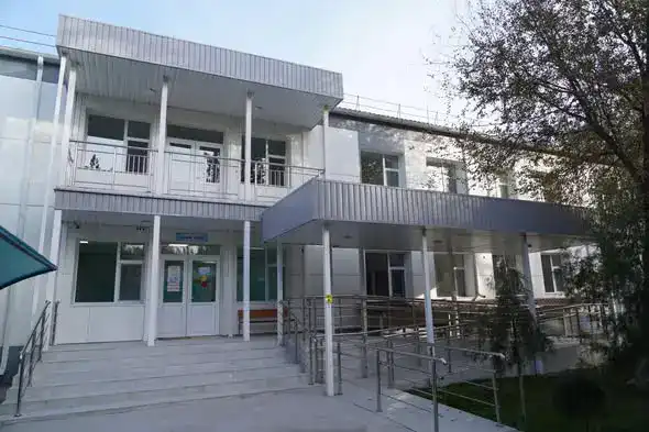 Капитальный ремонт центральной больницы в Сайрамском районе: улучшение медицинской инфраструктуры за счет государственного финансирования