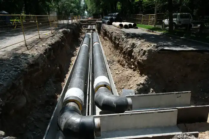 Доступ к централизованным коммуникациям для 855 домов Турксибского района: новые возможности для жителей