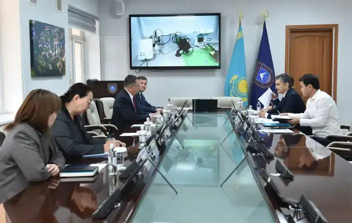 Суперкомпьютер КазНУ станет ядром исследований и ИИ-разработок для энергетики (2)