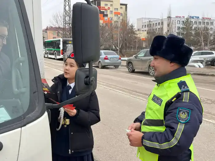 Взаимодействие юных инспекторов с водителями: повышение безопасности на дорогах Костаная