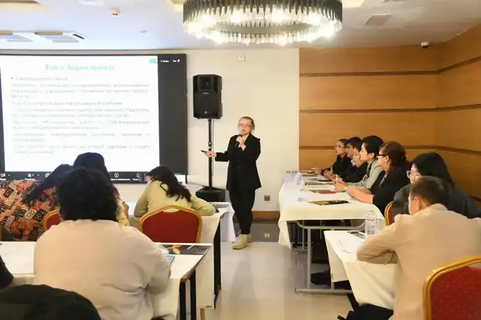 В Астане прошел семинар и мини-хакатон, на котором 13 команд представили социальные проекты, пять из которых получили гранты