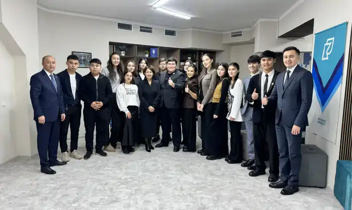 Вице-министр ознакомилась с научными проектами и инфраструктурой Kozybayev University (3)