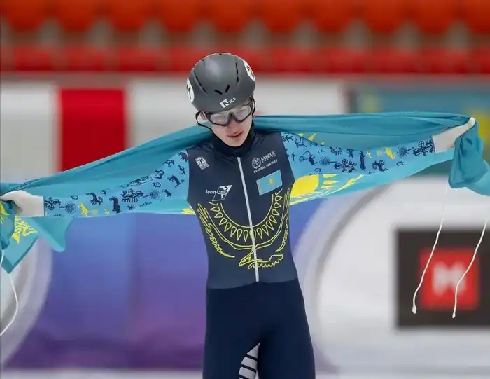 Богдан Вехов завоевал две золотые медали на Кубке мира по шорт-треку в Астане
