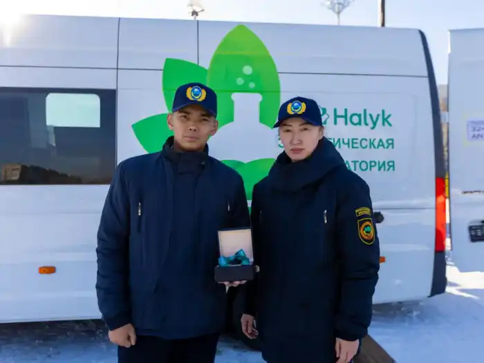 В ВКО запустили новую мобильную экологическую лабораторию, контролирующую воздух областного центра (8)