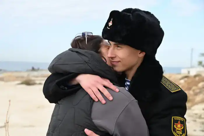 В Актау более 200 матросов торжественно присягнули на верность Родине