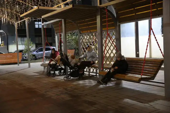 Дархан Сатыбалды оценил результаты освещения фасадов в новых микрорайонах (5)