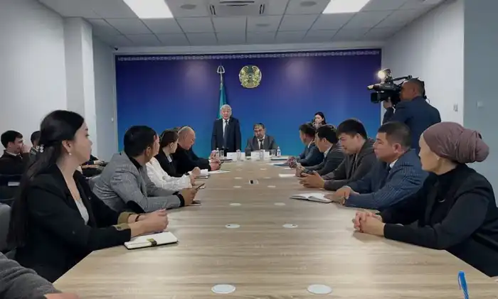 Түркістан облысында мемлекеттік қызметшілерге арналған сыбайлас жемқорлықтың алдын алу және әдеп мәселелері бойынша семинар өтті