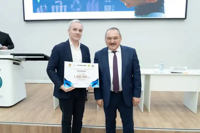 В Астане состоялась торжественная церемония закрытия республиканского экологического конкурса «EcoSummer 2025» (5)