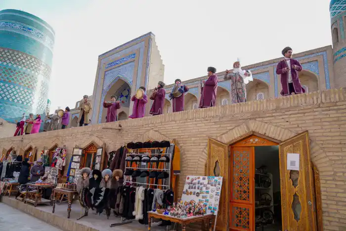 Посещение делегации Туркестанской области Хивы: перспективы для туристического сотрудничества и культурного обмена