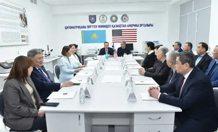 В КАЗНУ ОТКРЫЛИ КАЗАХСТАНСКО-АМЕРИКАНСКИЙ ЦЕНТР ПО ИССЛЕДОВАНИЮ ЦИТОМАТРИЦЫ (3)