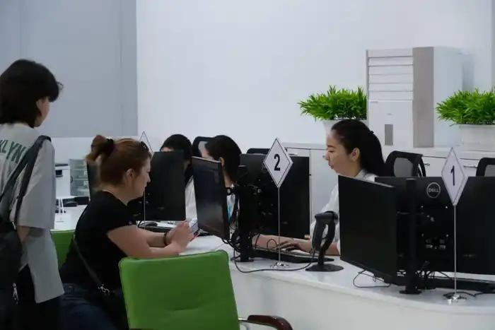 «Погаси долги - спишем пеню»: шанс очистить финансовое озеро в Алматы