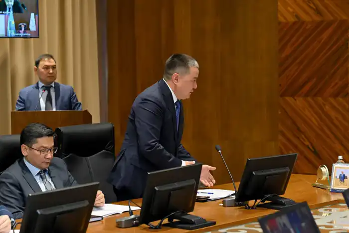 Обсуждена готовность дорог региона к зимнему периоду (4)