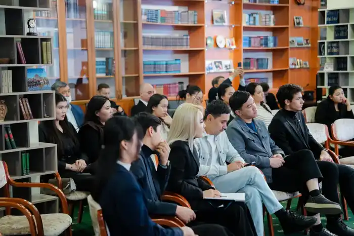 Вместе к избирательным вершинам: ЦИК РК и молодые избиратели строят мосты к будущему