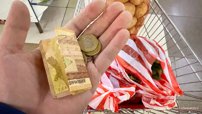 Заместитель премьер-министра – министр национальной экономики Серик Жумангарин прокомментировал ситуацию с ростом цен на продукты перед Новым годом, отметив, что это связано со спекуляциями. Он выразил удивление по поводу повышения цен и призвал к внимате