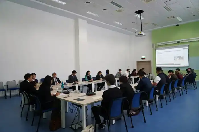 Омбудсмен провел II заседание Комиссии по правам молодежи (5)