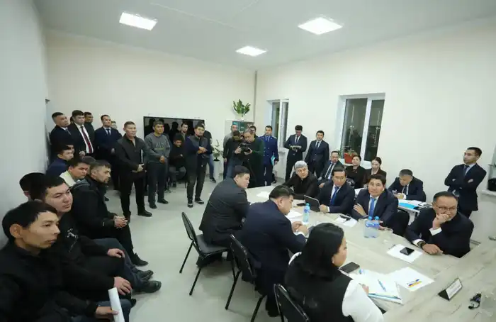 Нурдаулет Килыбай принял жителей Тупкараганского района по личным вопросам (7)