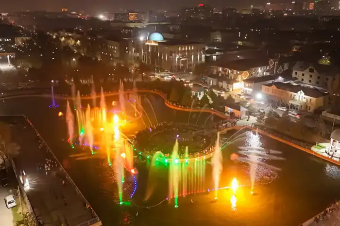 Запуск музыкально-огненного фонтана в Шымкенте: шаг к созданию комфортной городской среды