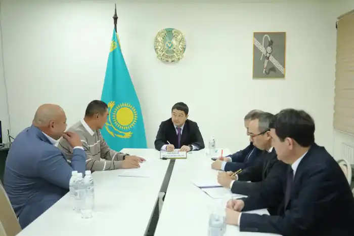 Нурдаулет Килыбай провёл личный приём жителей города Жанаозен (5)