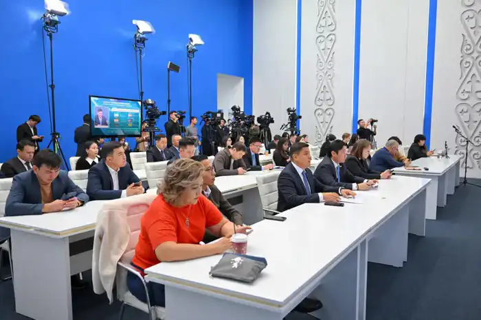 Как развивается область Абай: Берик Уали рассказал о планах на будущее на площадке Службы центральных коммуникаций (6)