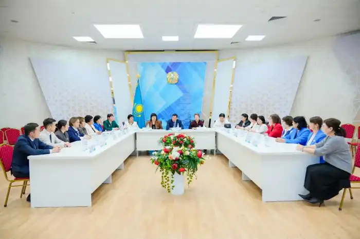 Победителей конкурса «Лучший педагог -2025» чествовали в Астане (7)