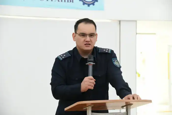 «Закон и порядок»: учащимся столичного колледжа напомнили об ответственности за совершение правонарушений (5)