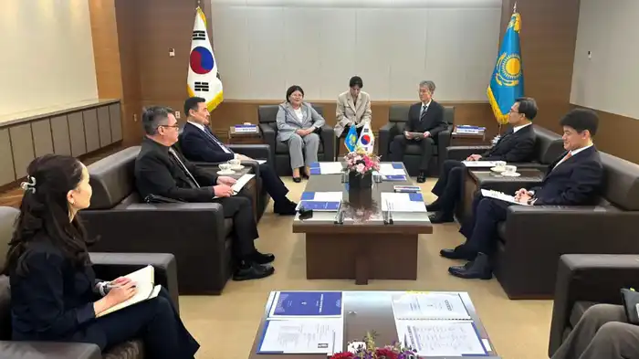 Сотрудничество Казахстана и Кореи в области конституционного правосудия