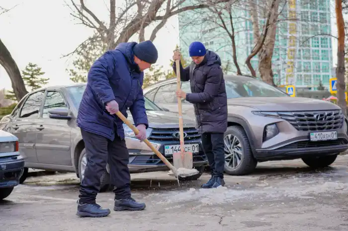 Участие филармонии в акции чистоты в Астане: шаг к улучшению городской экологии