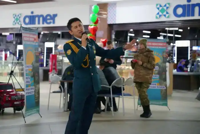 В Северо-Казахстанской области прошли встречи военнослужащих со школьниками и рабочей молодежью (4)