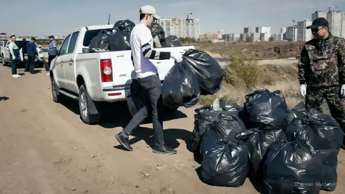Водоемы рыбохозяйственного значения очищены от 60 000 тонн мусора и рыболовных сетей (5)