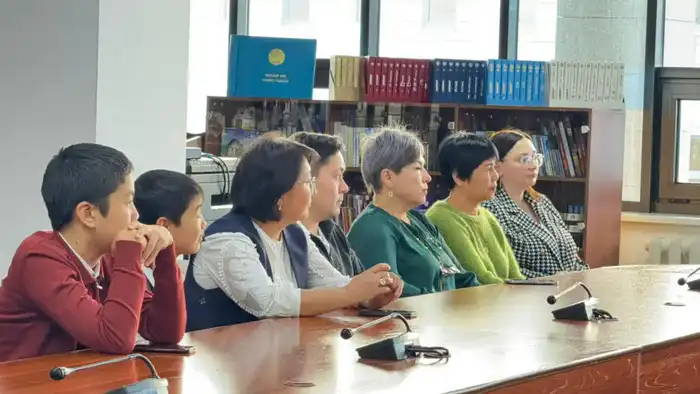 Творчество Такена Алимкулова обсудили в Национальной академической библиотеке РК (4)