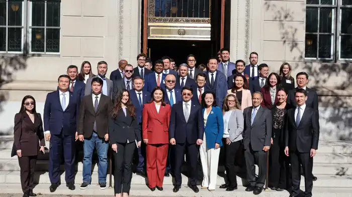 Казахстан и OpenAI подписали меморандум о сотрудничестве в сфере образования и искусственного интеллекта (5)