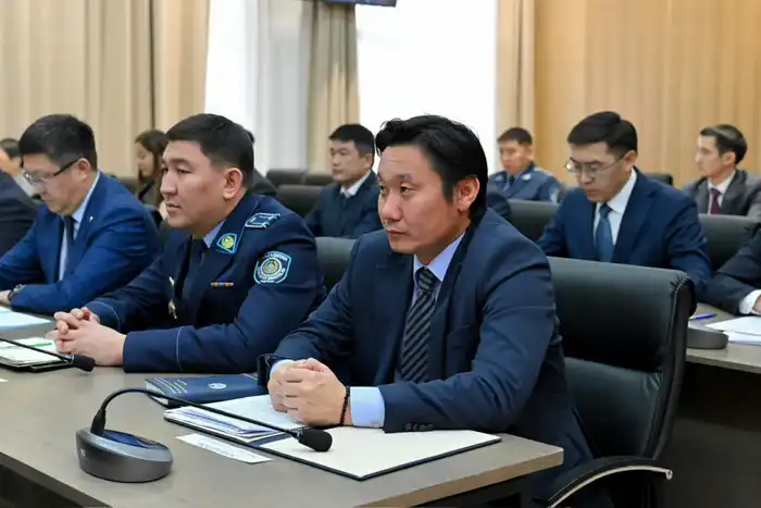 В области Абай состоялось заседание регионального штаба по профилактике наркомании и противодействию наркопреступности (4)