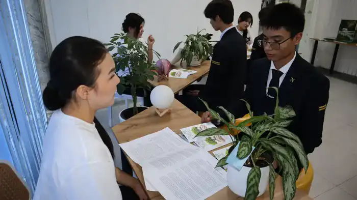 Таза Қазақстан: В Академии гражданской авиации открыт «Центр развития экологической культуры» (10)