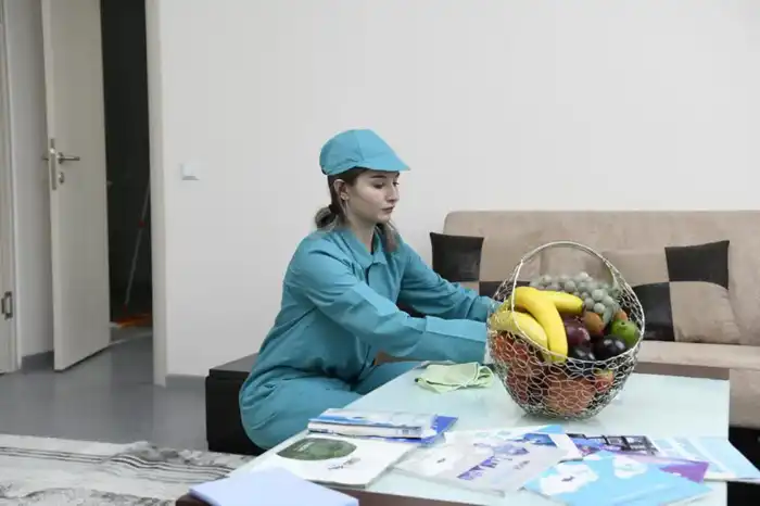 В Астане студенты колледжа боролись за звание «Лучшего уборщика-2025» в битве за чистоту и престиж профессии