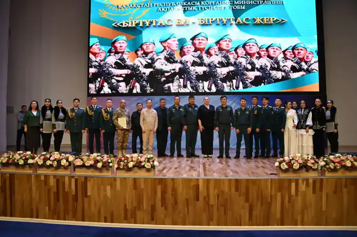 Министерство обороны проводит встречи с допризывной молодежью в Карагандинской области (2)