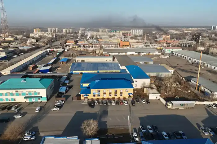 Аким области посетил предприятие по производству корпусной мебели (10)