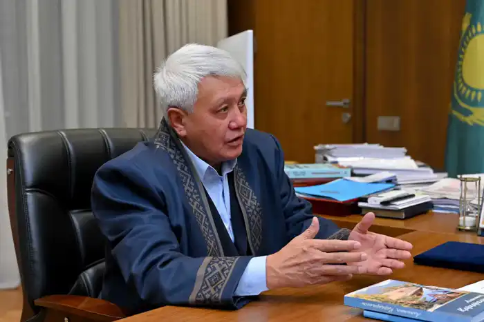 Аким области встретился с председателем Комитета по языковой политике Ерболом Тилешовым