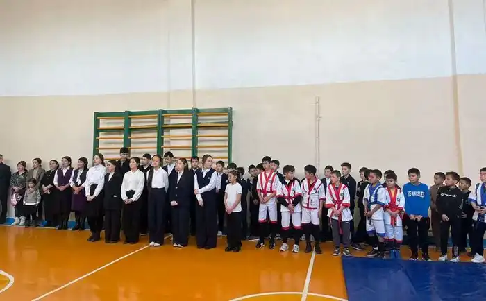 Предприниматели поддержали сельскую школу в Каркаралинском районе (6)