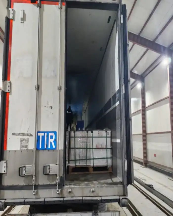 Грузовик с мигрантами: пограничники на страже закона!