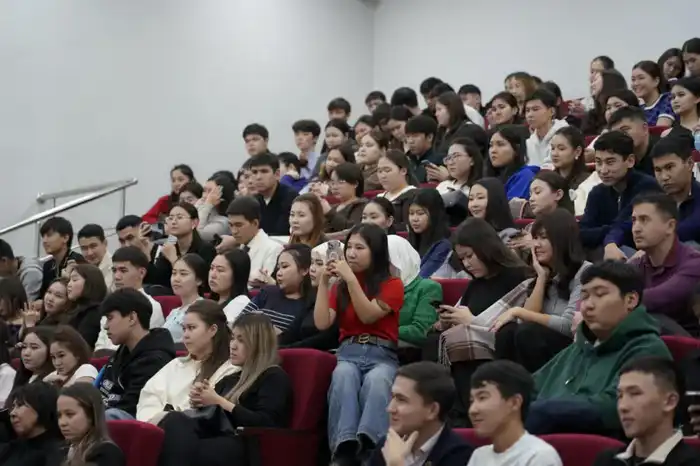 «Закон и порядок»: именитые спортсмены рассказали столичным студентам о пагубном влиянии наркотиков (8)