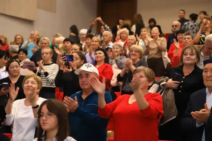 В Туркестане завершился конкурс «Қазақ романсиадасы» с участием исполнителей из нескольких стран