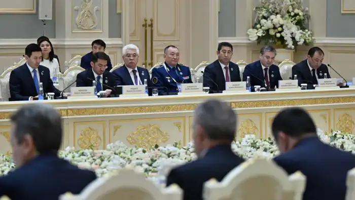 Казахстан и Узбекистан: строим мосты сотрудничества — Совет глав регионов и совместная торговая компания как новые арки в экономическом ландшафте Центральной Азии