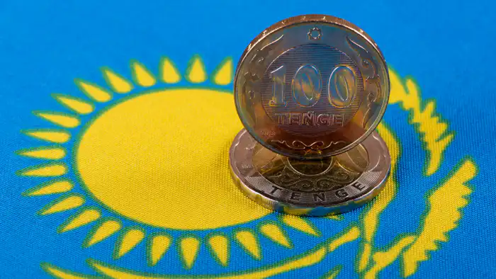 Парламент утвердил трёхлетний бюджет Казахстана: ключевые доходы и расходы для казахстанцев